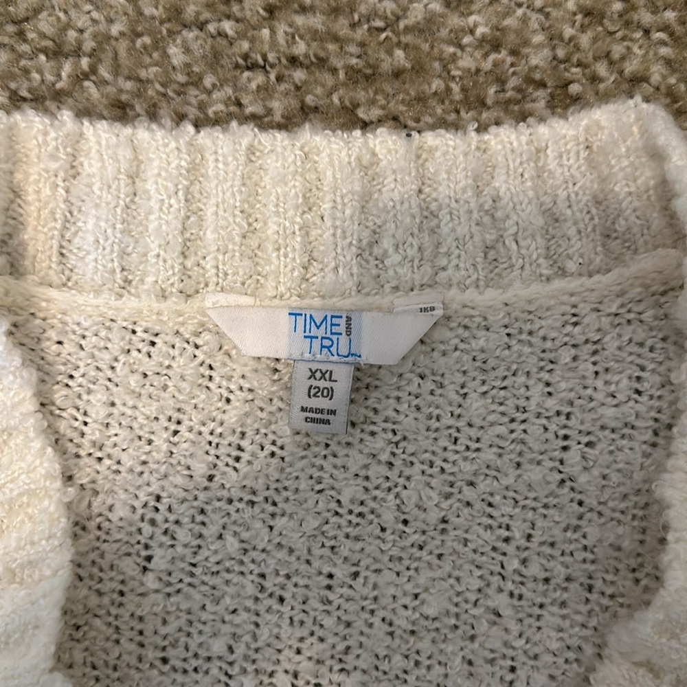 Cream sweater - Picture 2 of 2